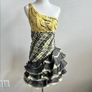 Blush Butter Yellow Black Plaid Beaded Sequins Short Formal Prom Dress Size 4